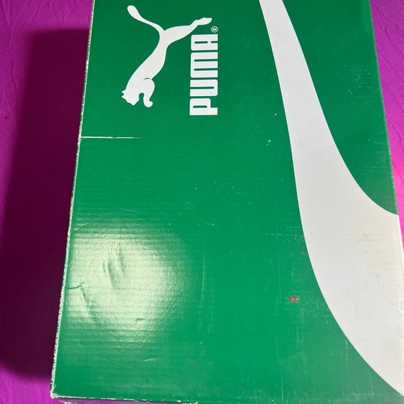 WOMENS PUMAS FOR SALE - Picture 5 of 5